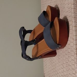 Madden Girl Platform Sandals sz 8